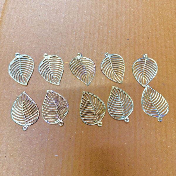 Metal Leaf decor ( pack of 10)